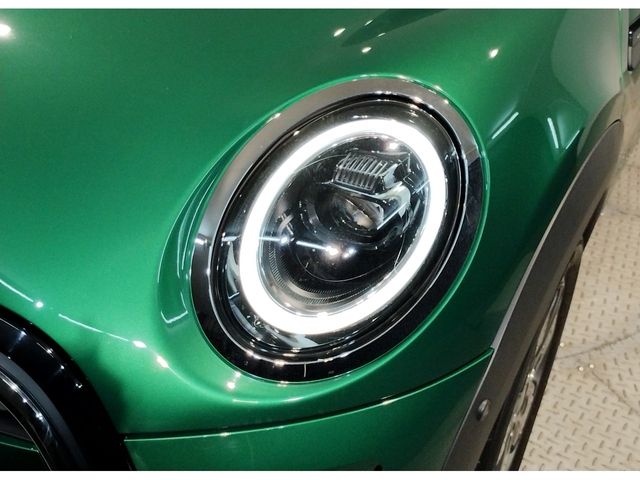 BMW MINI COOPER D 5DOOR 2023 Image 31