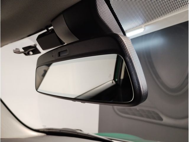 BMW MINI COOPER D 5DOOR 2023 Image 31