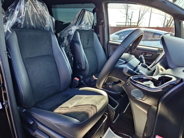 TOYOTA VOXY HYBRID 2020 Image 31