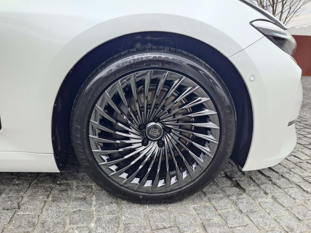 TOYOTA CROWN SEDAN HYBRID 2025 Image 31