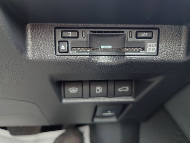 TOYOTA CROWN SEDAN HYBRID 2025 Image 31