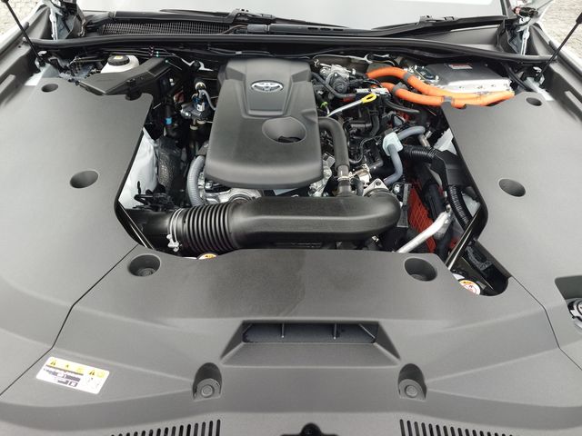 TOYOTA CROWN SEDAN HYBRID 2025 Image 31