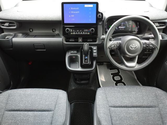 TOYOTA SIENTA HYBRID 2025 Image 31