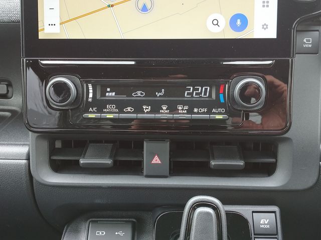 TOYOTA SIENTA HYBRID 2025 Image 31