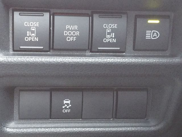 TOYOTA SIENTA HYBRID 2025 Image 31