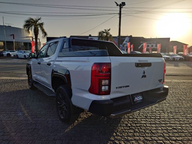 MITSUBISHI TRITON 2024 Image 31