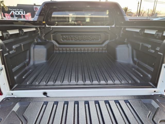 MITSUBISHI TRITON 2024 Image 31