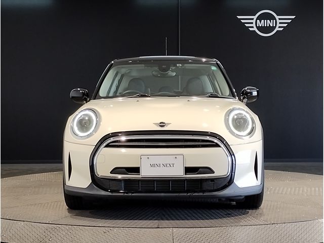 BMW MINI COOPER D 5DOOR 2021 Image 31