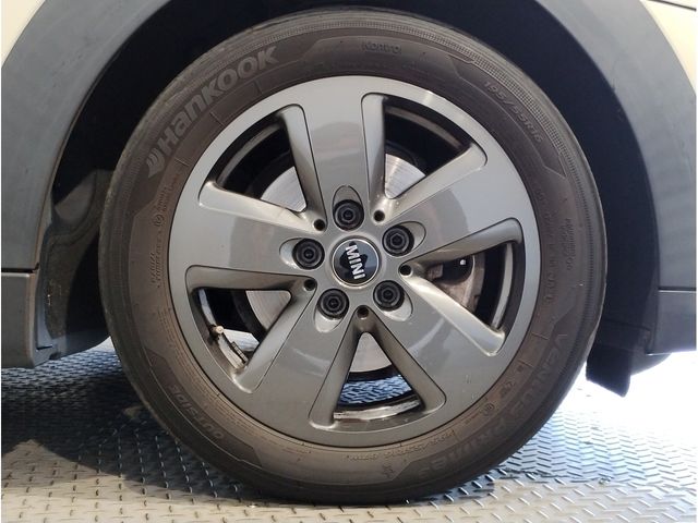 BMW MINI COOPER D 5DOOR 2021 Image 31