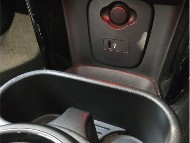 BMW MINI COOPER D 5DOOR 2021 Image 31