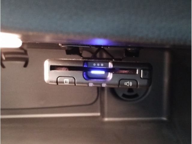 BMW MINI COOPER D 5DOOR 2021 Image 31