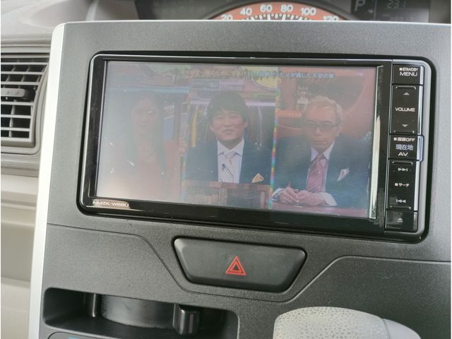 DAIHATSU TANTO 2018 Image 31