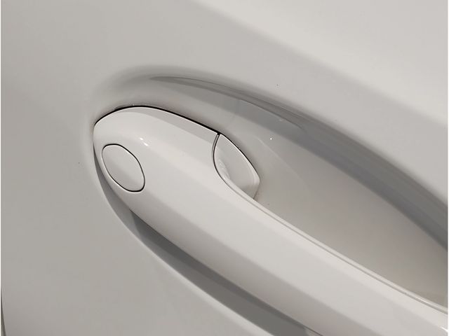 BMW M3 SEDAN 2023 Image 31