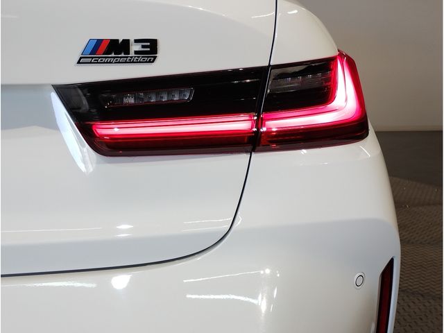 BMW M3 SEDAN 2023 Image 31