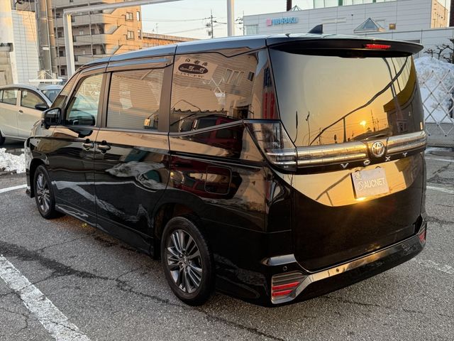 TOYOTA VOXY 2023 Image 31