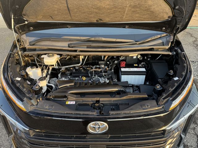 TOYOTA VOXY 2023 Image 31