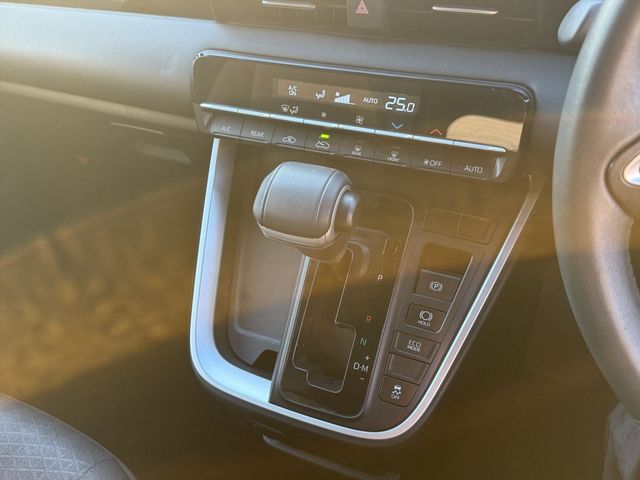 TOYOTA VOXY 2023 Image 31