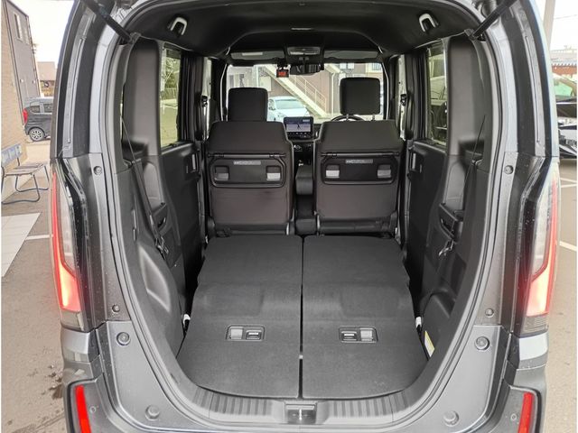 HONDA N BOX CUSTOM 2023 Image 31