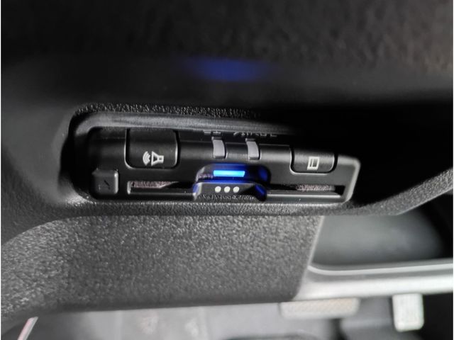 HONDA N BOX CUSTOM 2023 Image 31