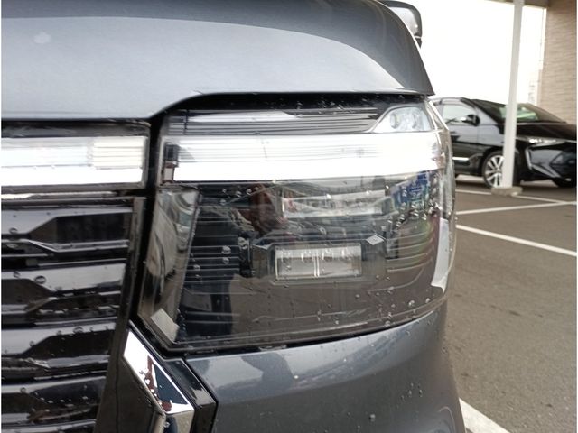 HONDA N BOX CUSTOM 2023 Image 31