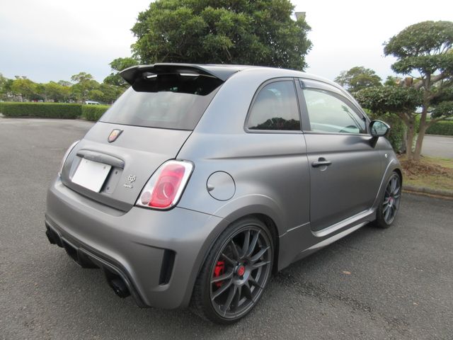 FIAT ABARTH 695 2016 Image 31