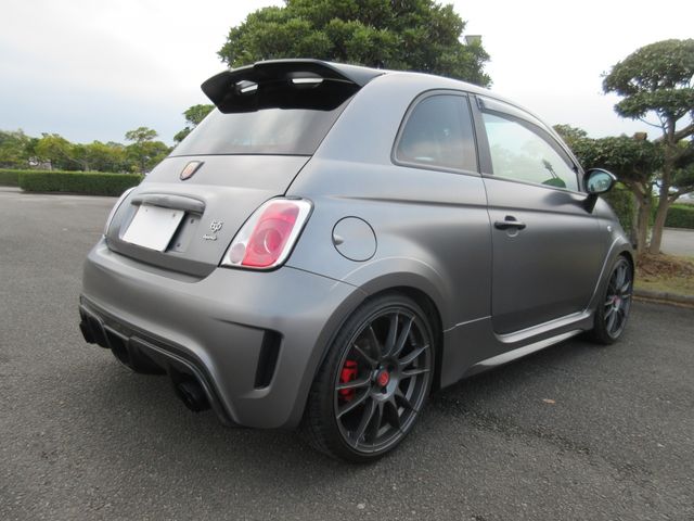 FIAT ABARTH 695 2016 Image 31