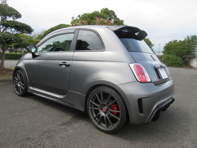 FIAT ABARTH 695 2016 Image 31