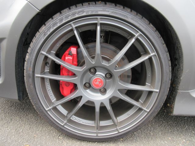 FIAT ABARTH 695 2016 Image 31