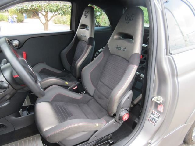 FIAT ABARTH 695 2016 Image 31