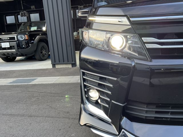 TOYOTA VOXY HYBRID 2016 Image 31