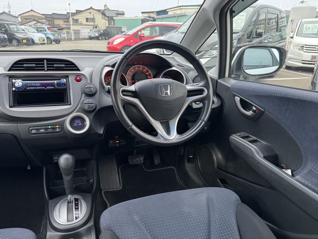 HONDA FIT 4WD 2010 Image 31