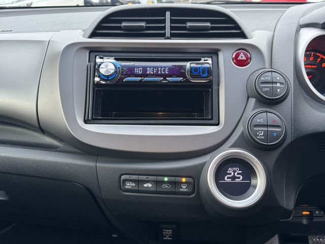 HONDA FIT 4WD 2010 Image 31