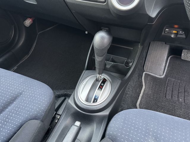 HONDA FIT 4WD 2010 Image 31