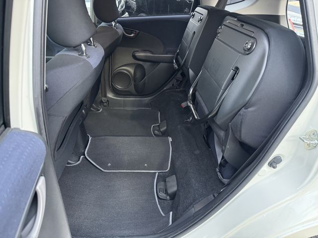 HONDA FIT 4WD 2010 Image 31