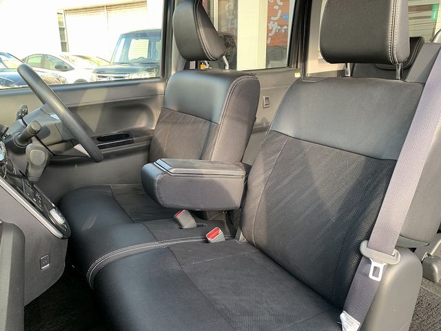 DAIHATSU TANTO CUSTOM 2017 Image 31