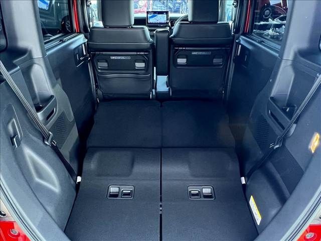 HONDA N BOX CUSTOM 2024 Image 31