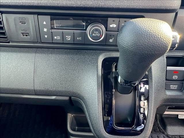 HONDA N BOX CUSTOM 2024 Image 31