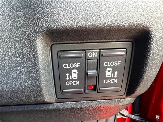 HONDA N BOX CUSTOM 2024 Image 31