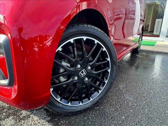 HONDA N BOX CUSTOM 2024 Image 31