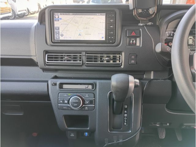 DAIHATSU ATRAI VAN 4WD 2022 Image 31