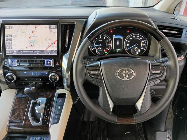 TOYOTA VELLFIRE 2018 Image 31