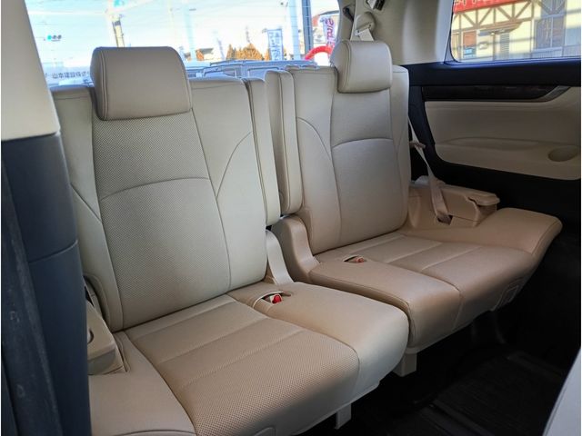 TOYOTA VELLFIRE 2018 Image 31