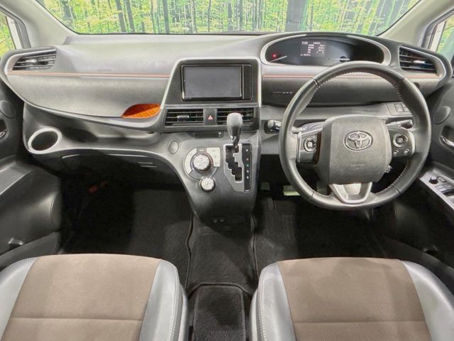 TOYOTA SIENTA HYBRID 2019 Image 31