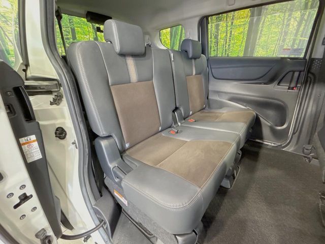 TOYOTA SIENTA HYBRID 2019 Image 31