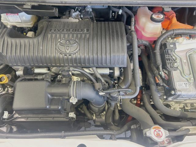 TOYOTA SIENTA HYBRID 2019 Image 31
