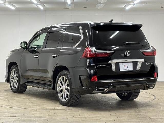 TOYOTA LEXUS LX570 AWD 2016 Image 31