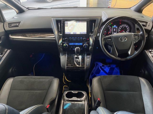 TOYOTA VELLFIRE 2016 Image 31