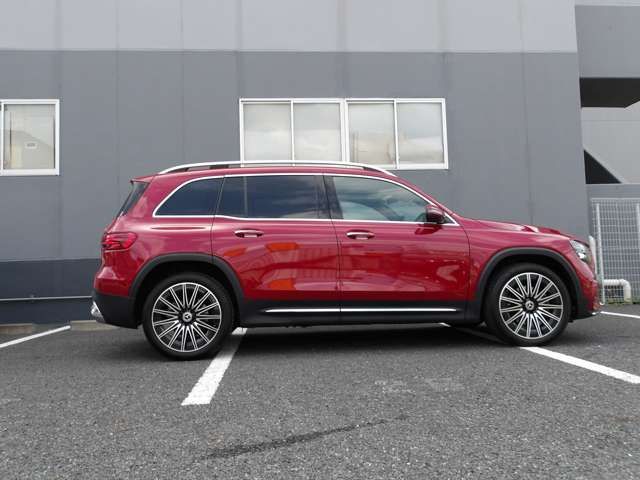 MERCEDES BENZ GLB 2024 Image 31