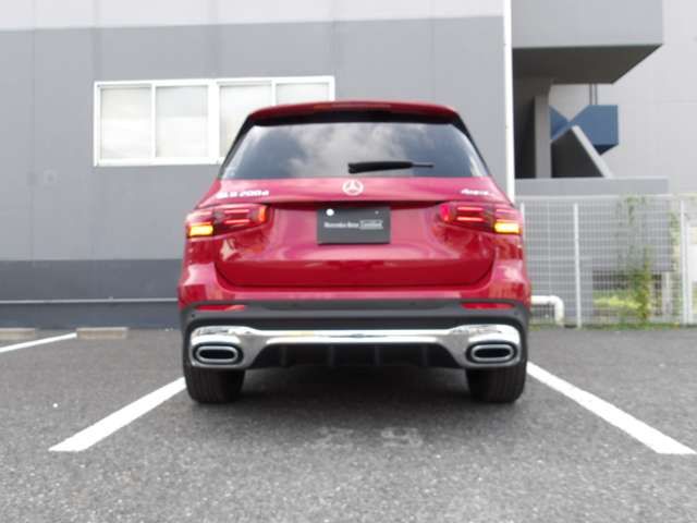MERCEDES BENZ GLB 2024 Image 31