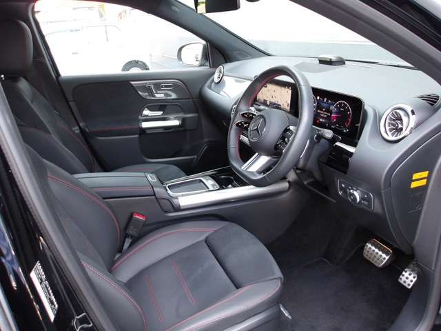 MERCEDES BENZ GLA CL 2024 Image 31